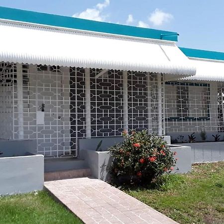 Casa Del Sol-Unit A Villa Bayamon Exterior photo
